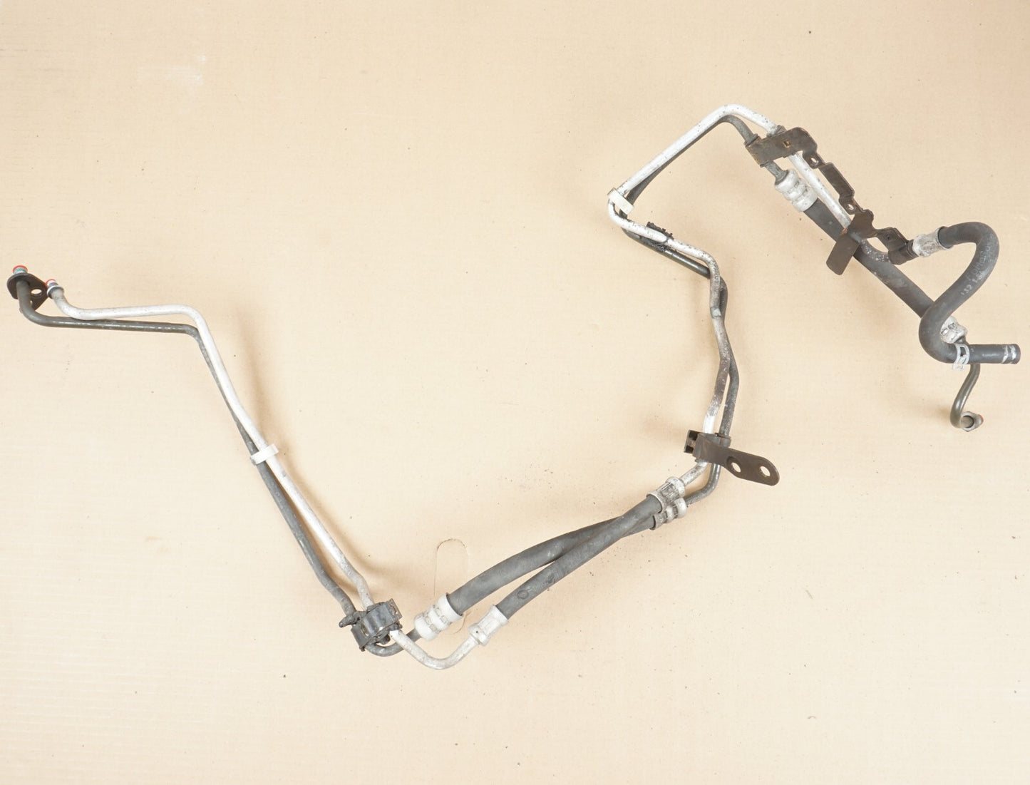 2006-2013 VOLVO C70 T5 TRANSMISSION OIL COOLER LINE PIPE  OEM