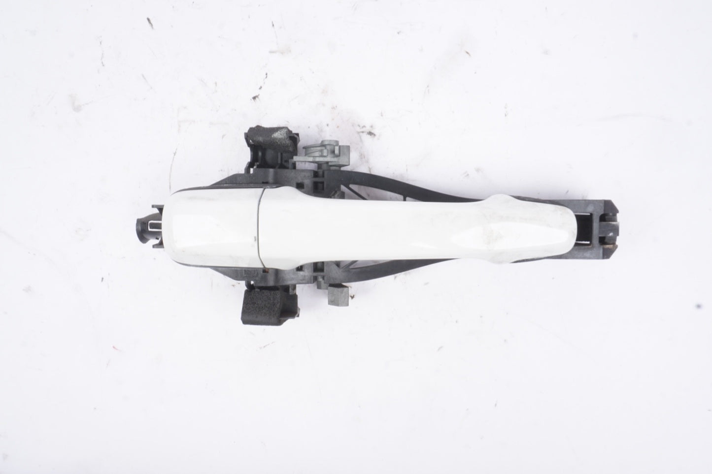 06-13 Volvo C70 Front Right Passenger Side Exterior Door Handle Trim White Oem