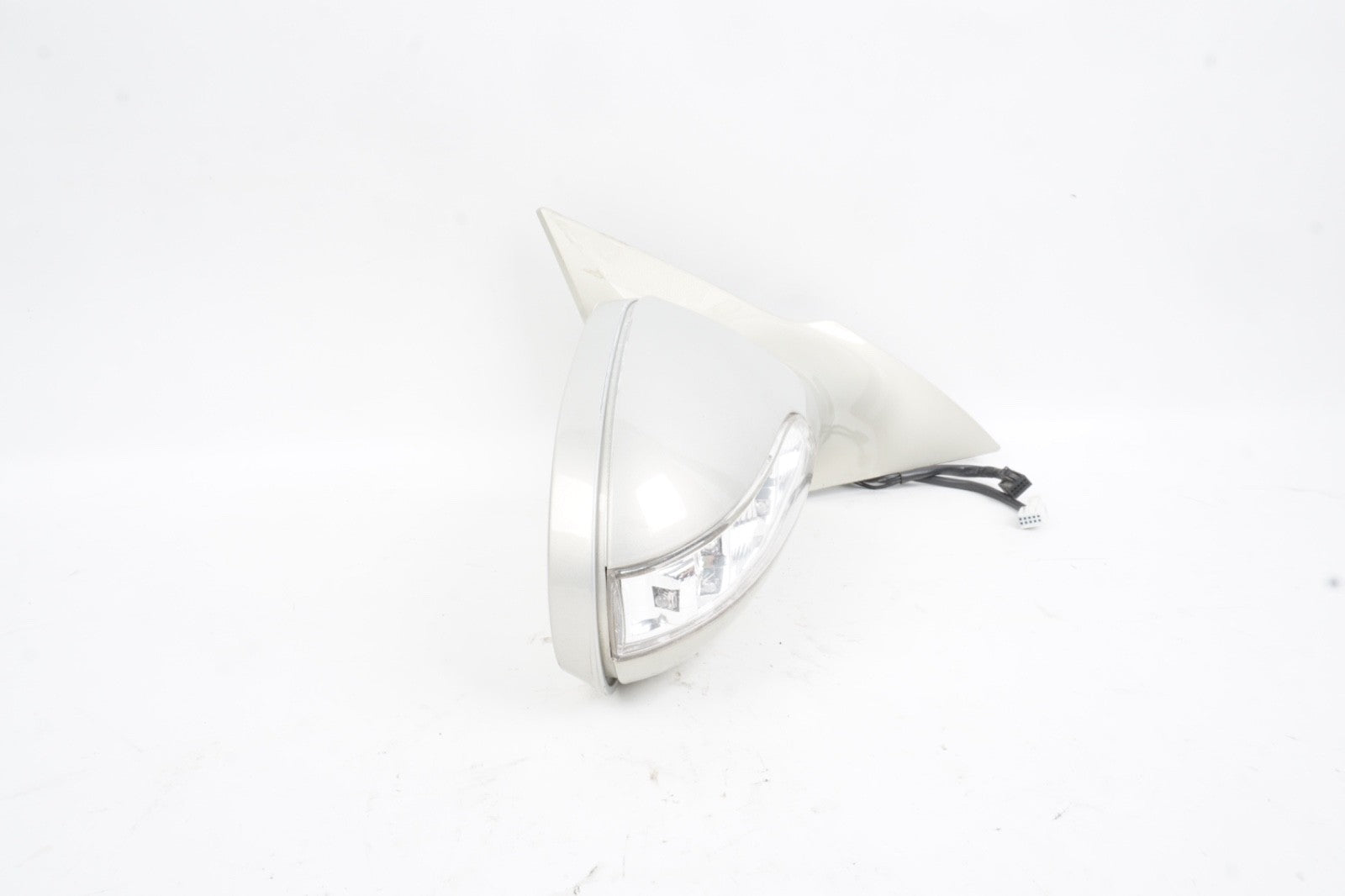 2003 - 2008 Mercedes R230 SL500 Front Right Side Mirror Door Rear View