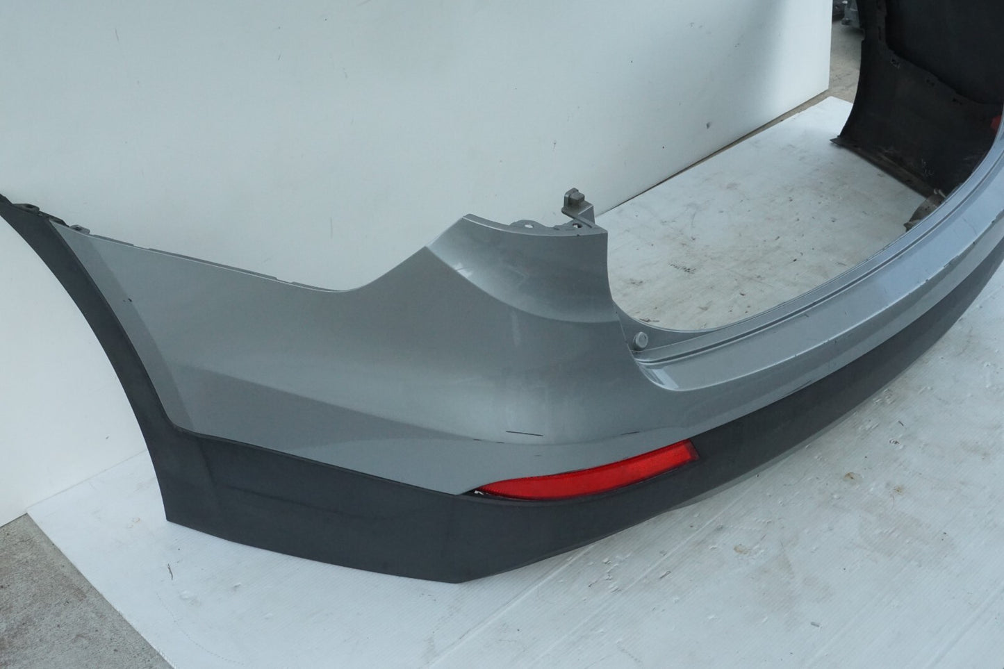 2013-2016 HYUNDAI SANTA FE REAR BUMPER COVER OEM
