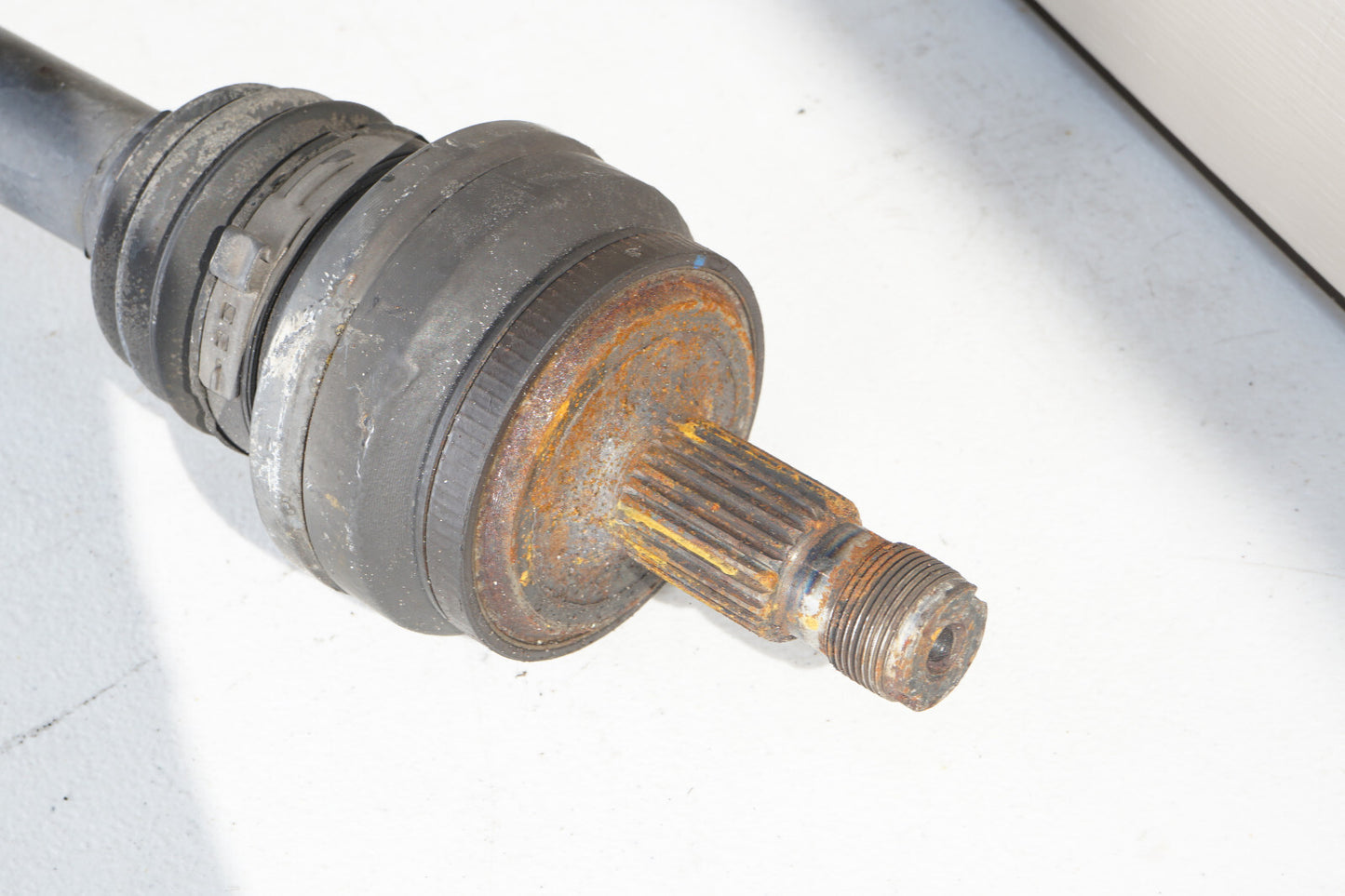 2008 - 2012 MERCEDES C300 W204 RWD REAR AXLE SHAFT RIGHT PASSENGER SIDE OEM