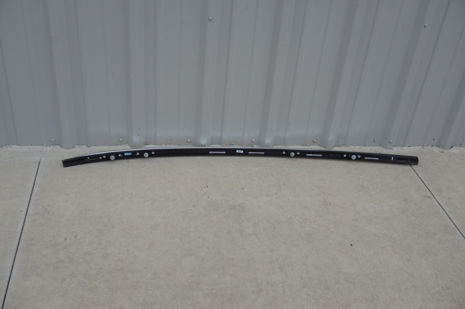 2015 - 2020 MERCEDES GLA250 X156 ROOF RIGHT RAIL RACK LUGGAGE CARRIER MOLDING
