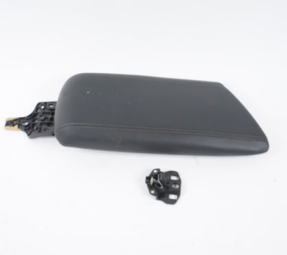 17 - 22 Alfa Romeo Giulia  CENTER CONSOLE ARMREST OEM