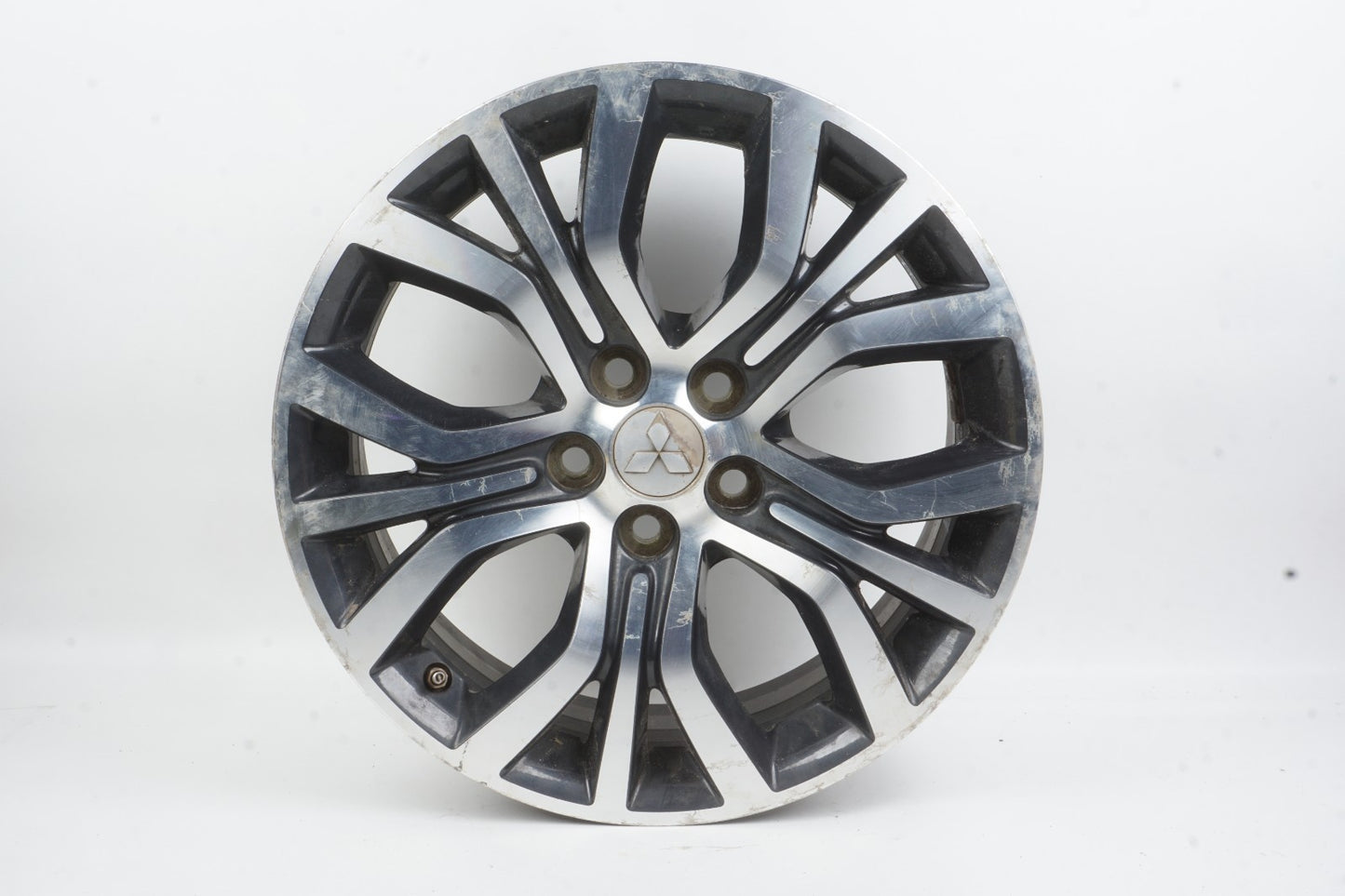 2016 - 2018 MITSUBISHI OUTLANDER ALUMINIUM WHEEL RIM  ALLOY J18X7J OEM