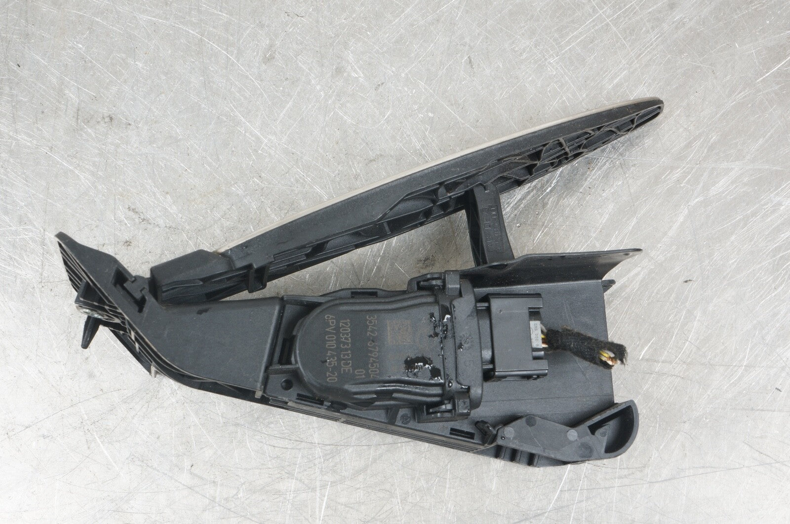 11-16 MINI COOPER R55 R56 R57 R58 R60 R61 GAS ACCELERATION PEDAL 6790010-01 OEM