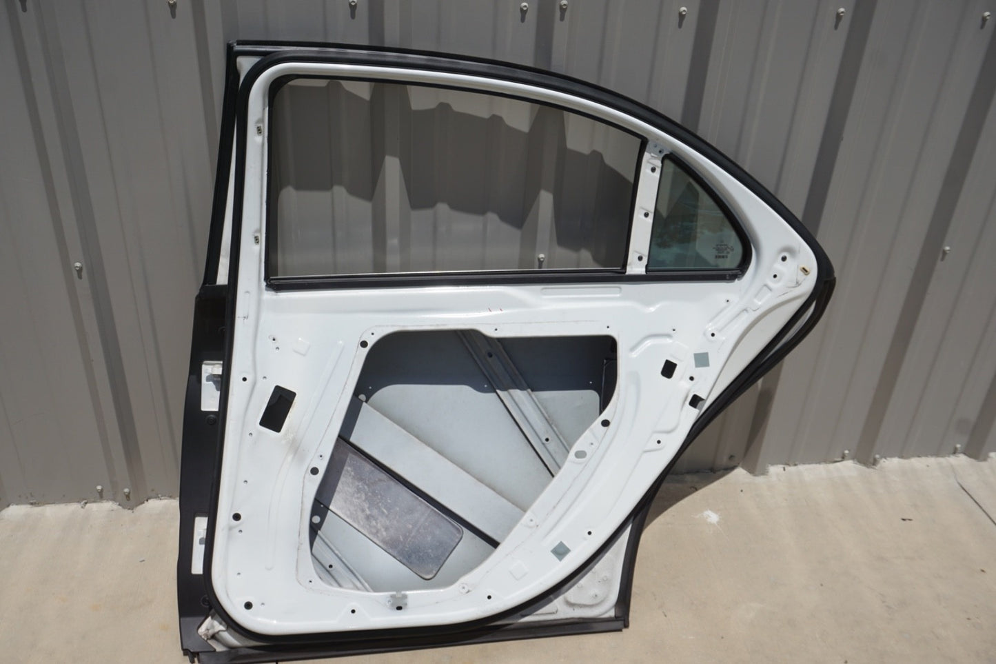 14-20 Mercedes W222 S550 S560 S600 Rear Right Side Door Shell Diamond White