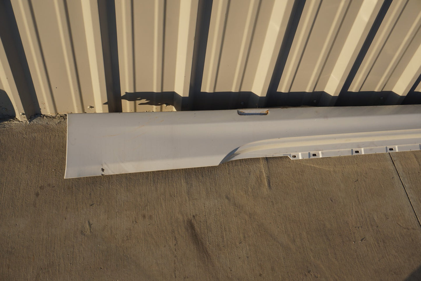 13-18 BMW 650i 640i F06 Left Driver Side Rocker Panel Skirt Molding OEM