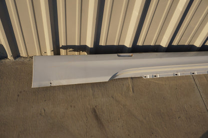 13-18 BMW 650i 640i F06 Left Driver Side Rocker Panel Skirt Molding OEM