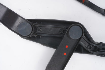 11-13 Mercedes W207 E350 E550 Coupe Windshield Wiper Arm Left & Right OEM