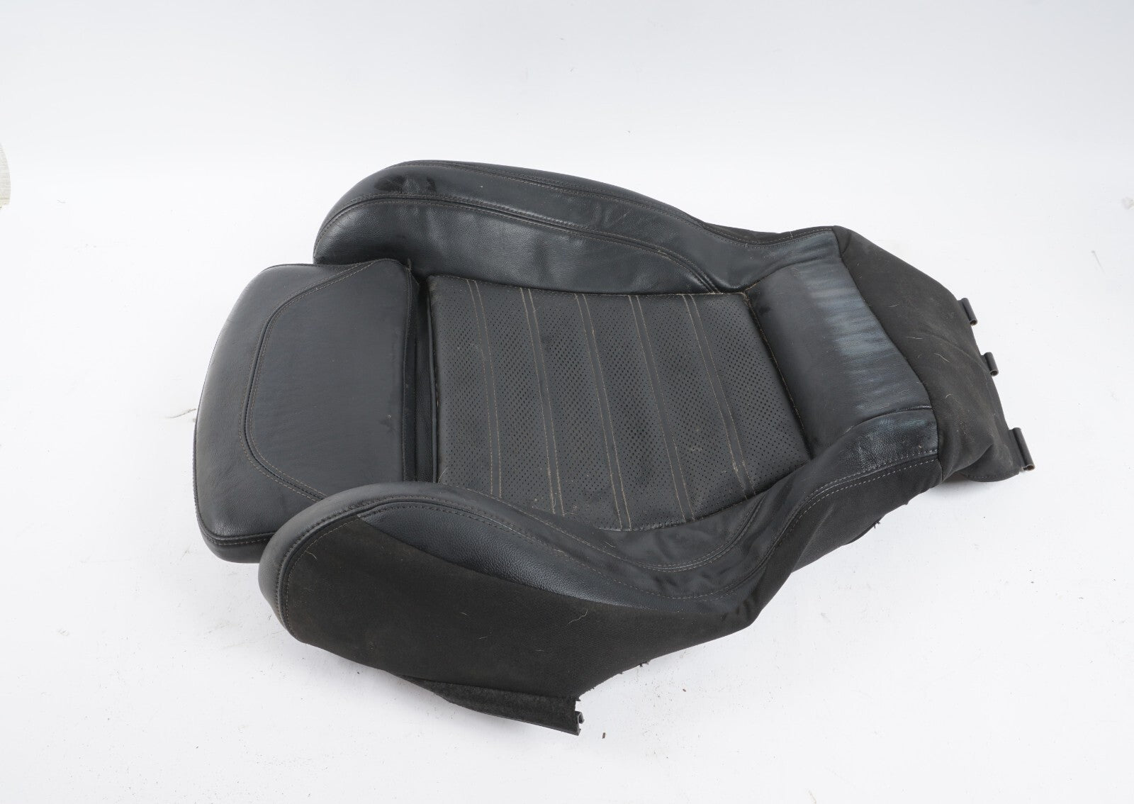 2017 - 2019 ALFA ROMEO GIULIA FRONT RIGHT LOWER SEAT CUSHION LEATHER OEM