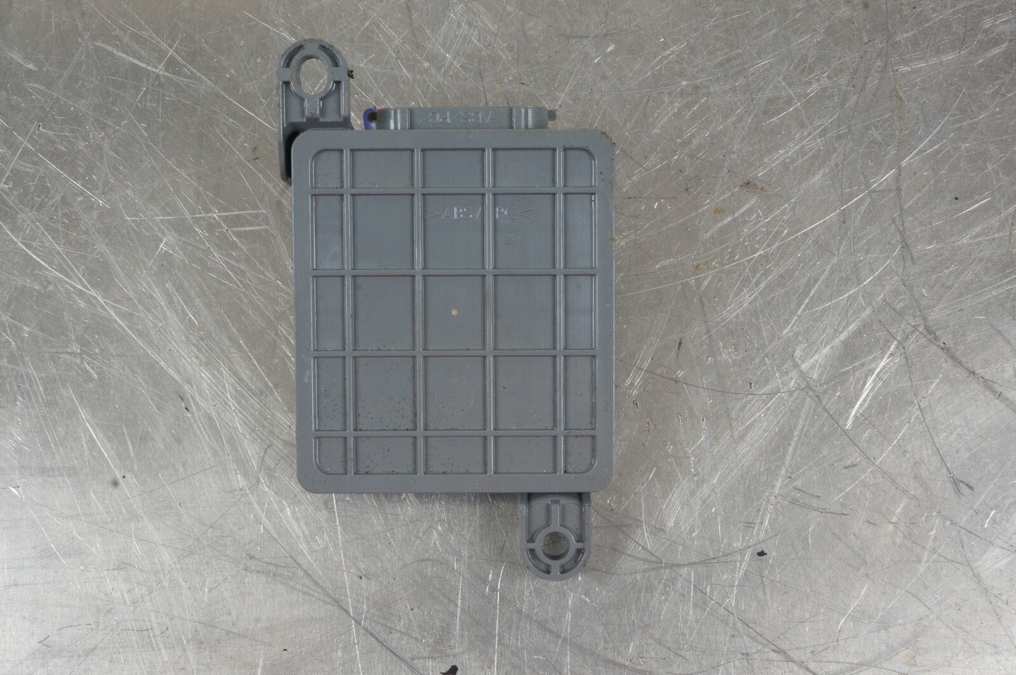 2011-2018 AUDI A8 A8L S8  FRONT RIGHT SEAT OCCUPANT SENSOR MODULE 4H0959339A OEM