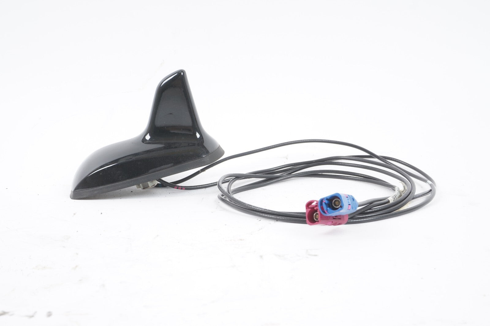 12 - 14 Mercedes C300 W204 ROOF SHARK FIN ANTENNA OEM