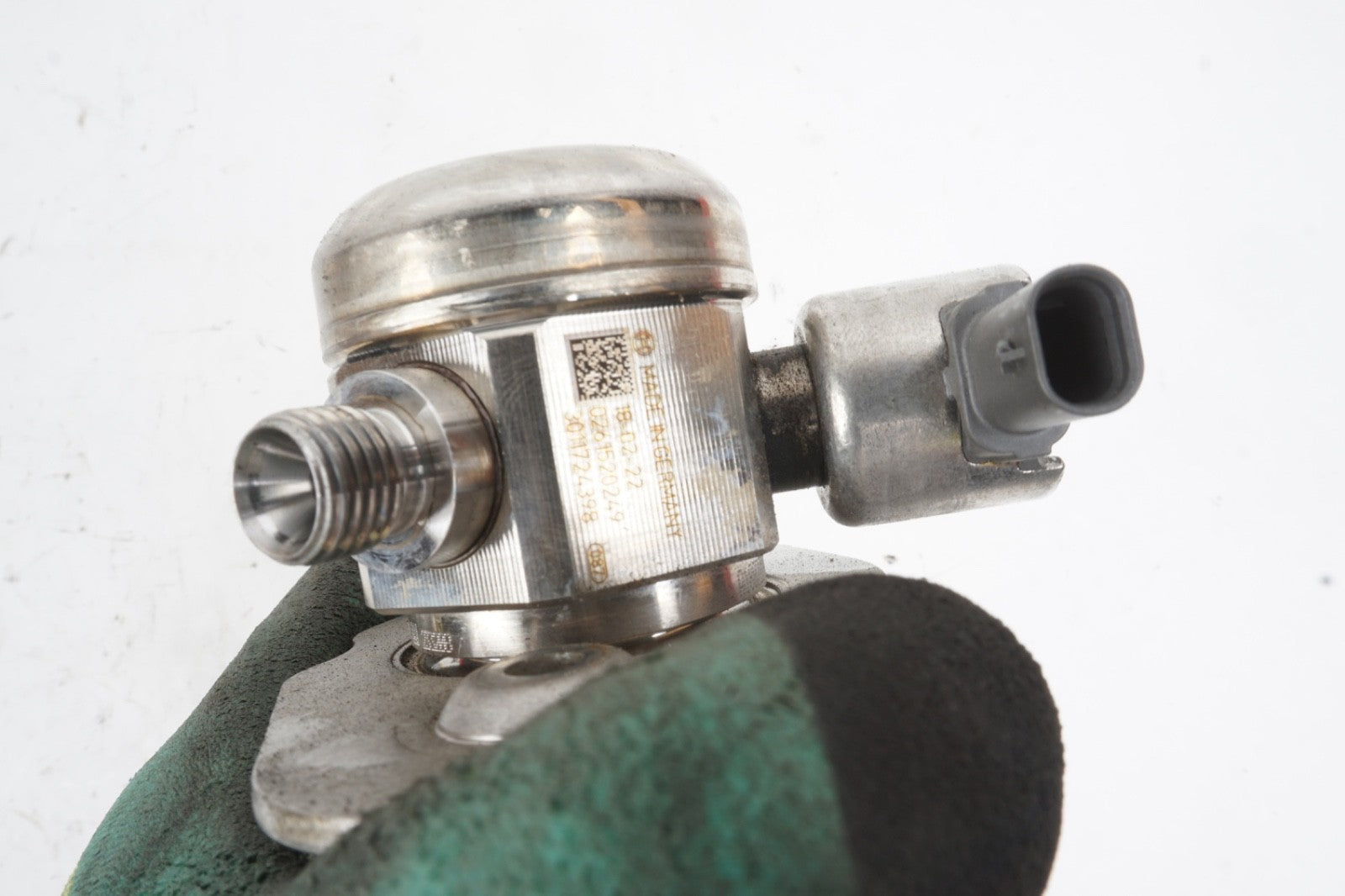 2018-2022 MINI COOPER BMW X2 F39 OEM 2.0L High Pressure Fuel Pump 0261520249