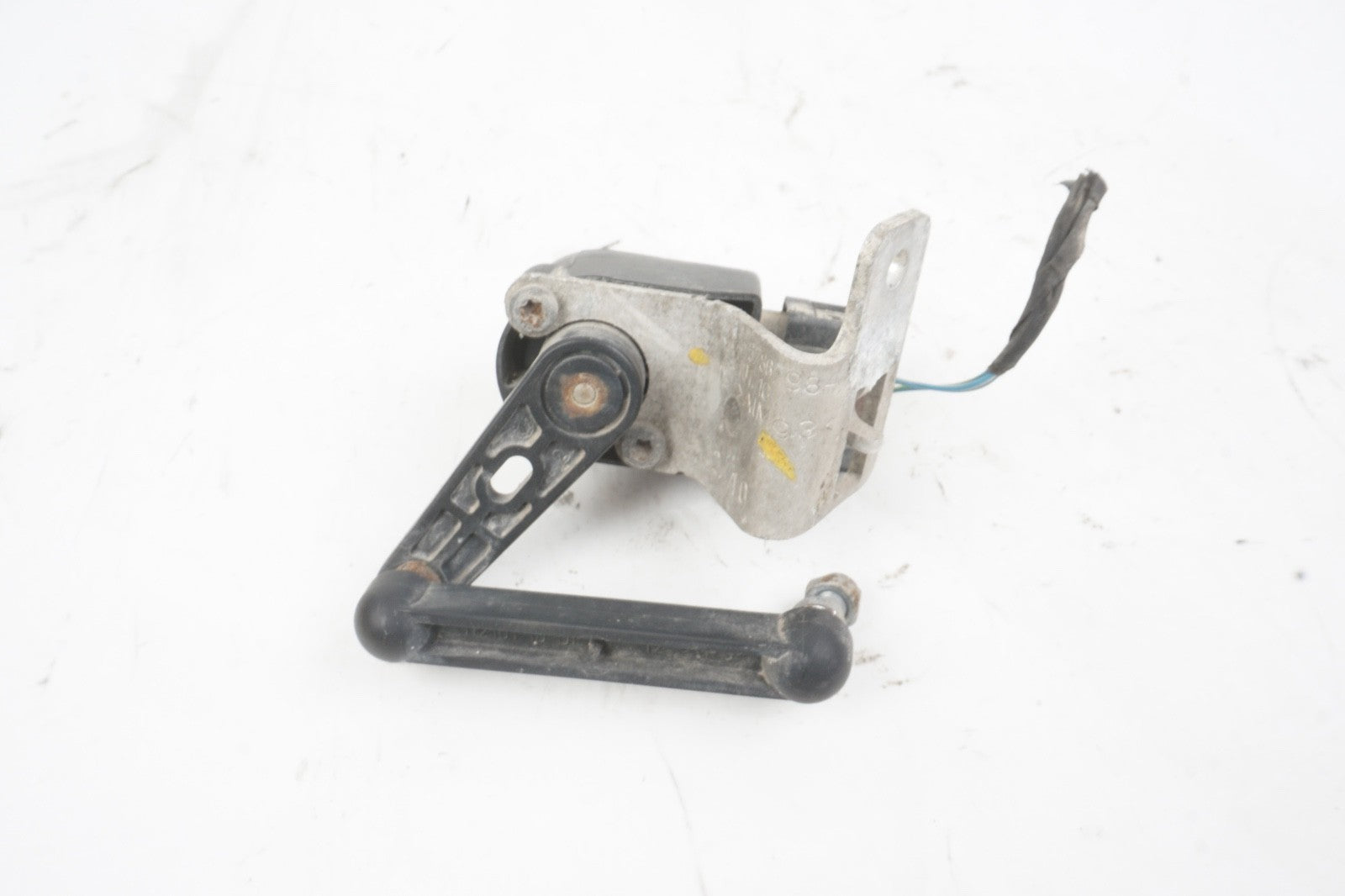 2012 - 2018 BMW 640i 650i F12 REAR LEFT HEADLIGHT HEIGHT LEVEL SENSOR OEM