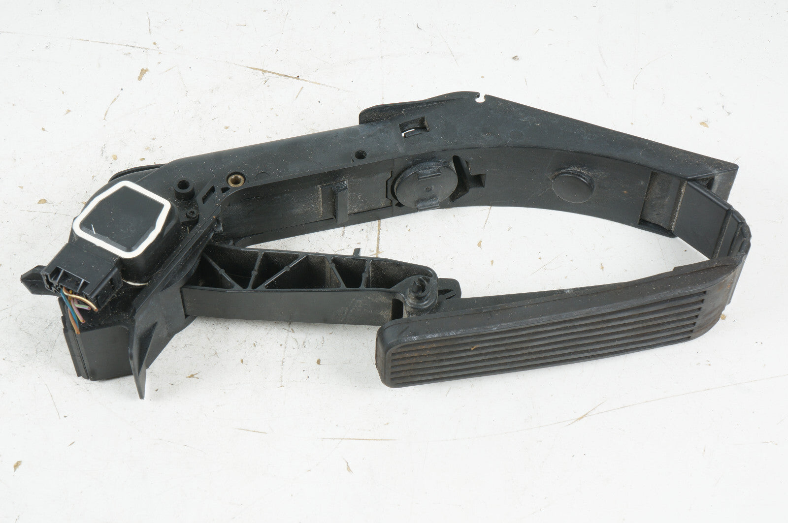 2007 - 2013 MERCEDES W221 S400 S63 CL550 CL600 GAS PEDAL ACCELERATOR OEM