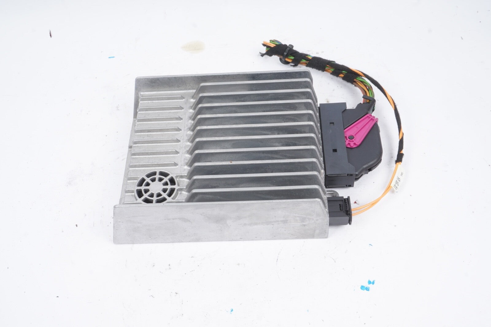 08-17 Mercedes E350 Harman Becker Radio Audio Amplifier Amp OEM A 212 900 71 08