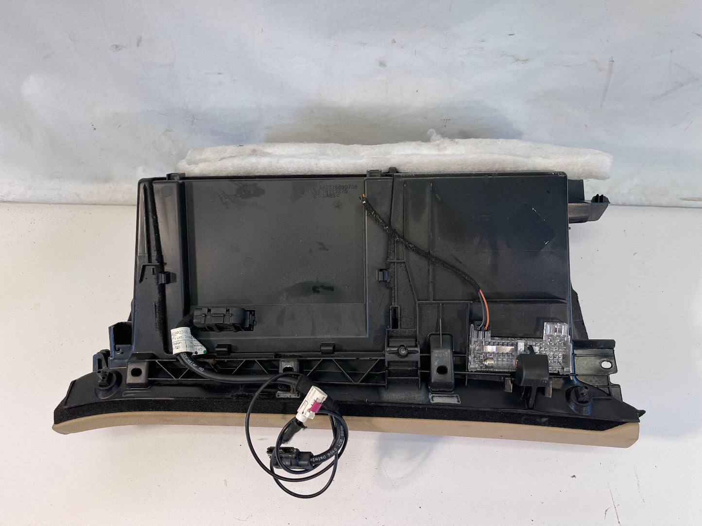 06-10 MERCEDES BENZ R350 R500 W251 GLOVE BOX STORAGE COMPARTMENT OEM