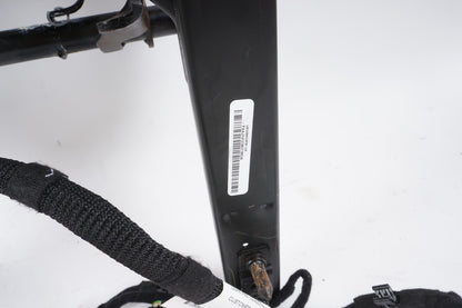 2014-2019 MASERATI GHIBLI FRONT RIGHT PASSENGER SEAT TRACK RAIL FRAME OEM