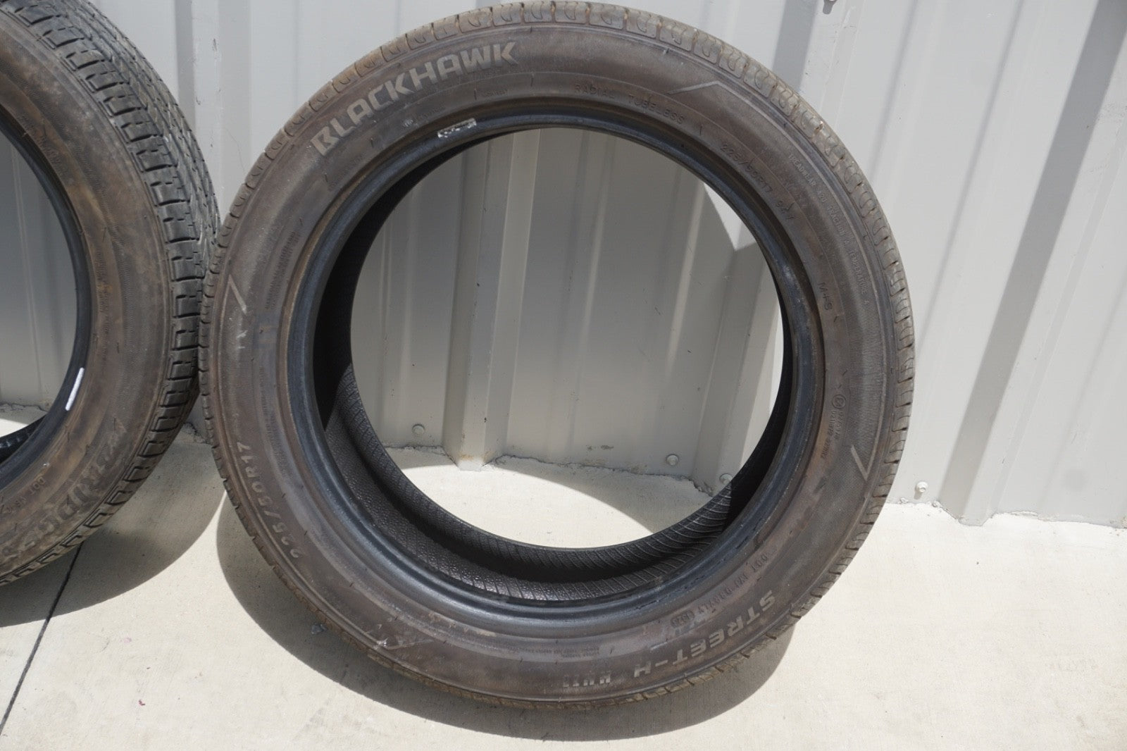 P225/50R17 Blackhawk STREET-H HH11 94 V Used - PAIR