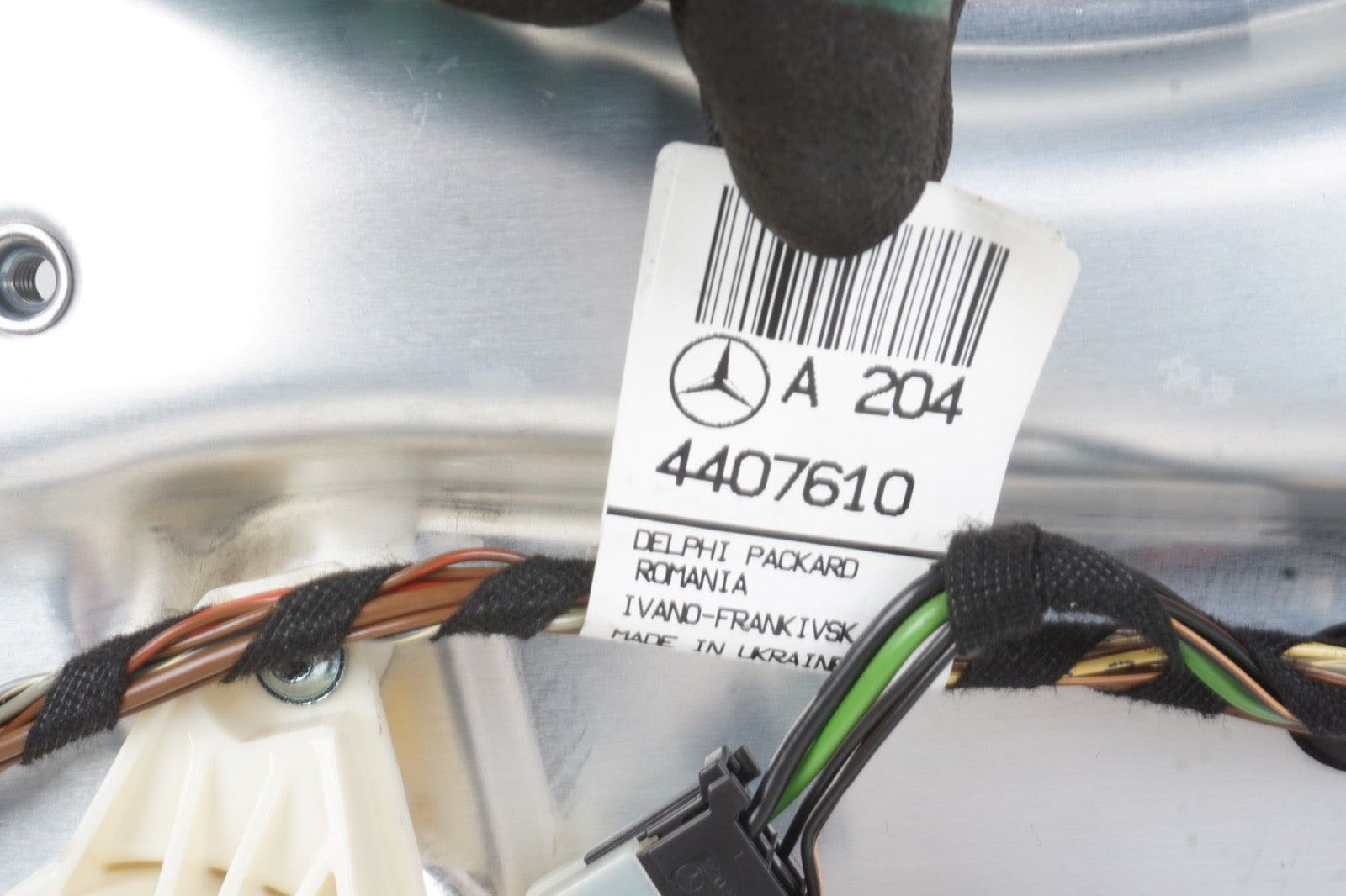 2008 - 2014 Mercedes W204 C250 C300 C350 Rear Left Side Door Window Regulator