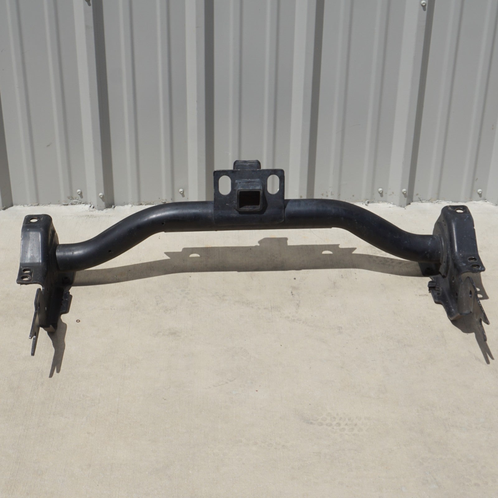 2016 - 2019 NISSAN TITAN XD REAR BUMPER TOW TOWING HITCH BAR OEM