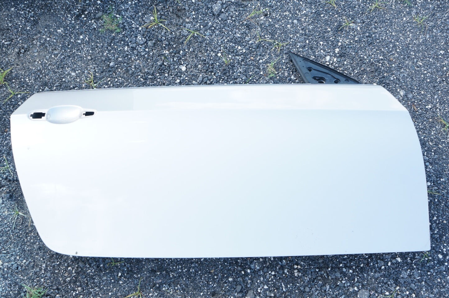 2007 - 2013 BMW 335i  328i CONVERTIBLE COUPE RIGHT DOOR SHELL BEIGE COLOR