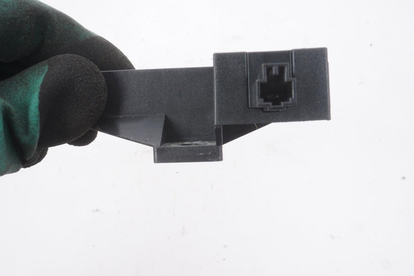 2005 - 2011 Audi A6 Quattro Keyless Entry Antenna Module OEM