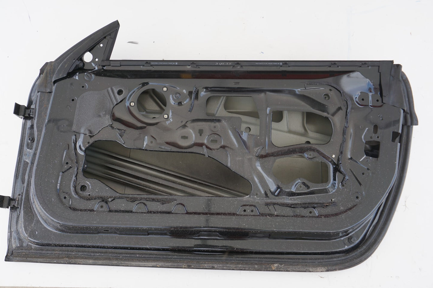2012 - 2018 BMW 650i FRONT RIGHT PASSENGER DOOR SHELL OEM