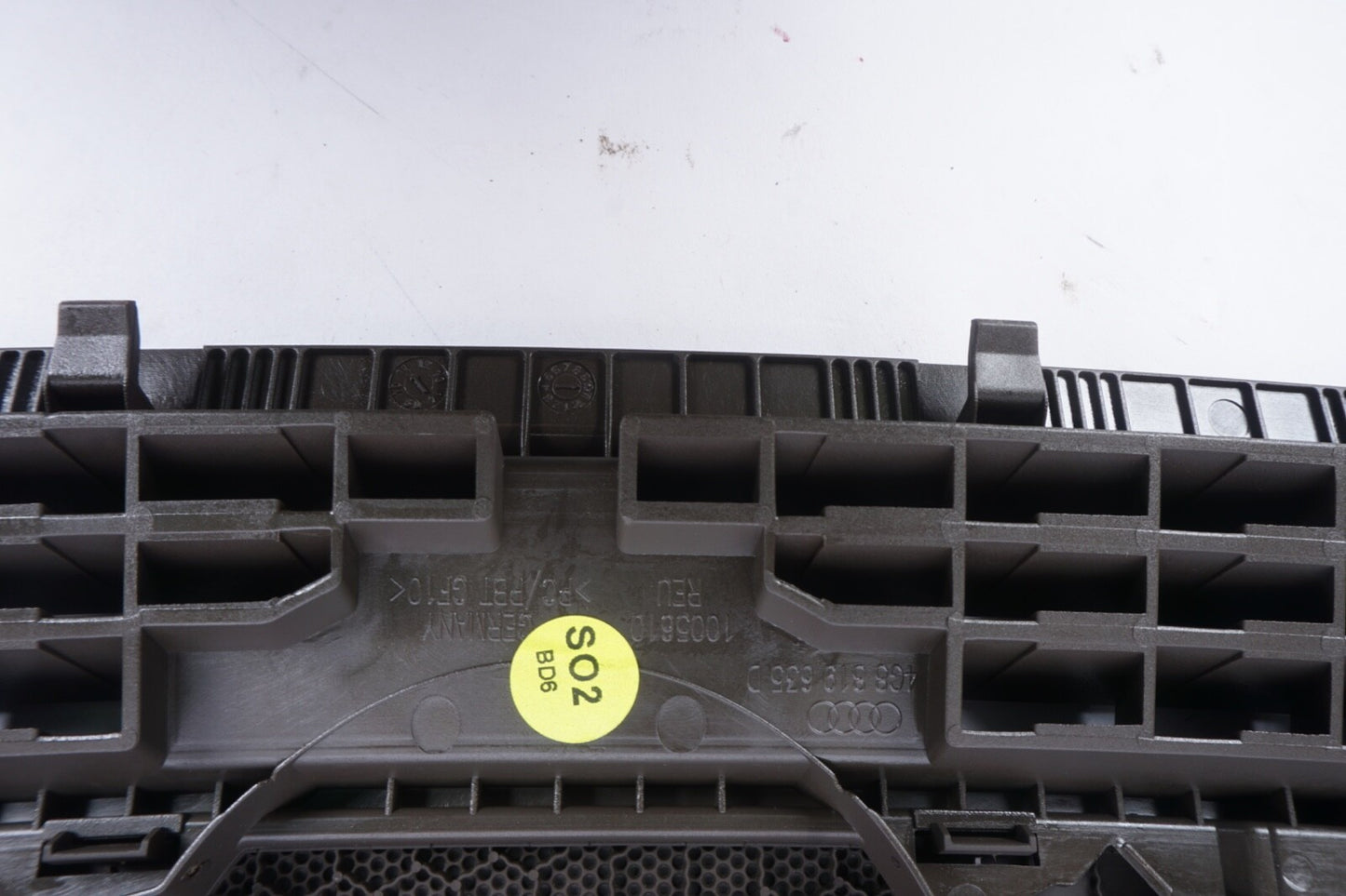 2012-2013 AUDI A7 S7 - DASHBOARD CENTER AIR VENT GRILLE TRIM COVER OEM