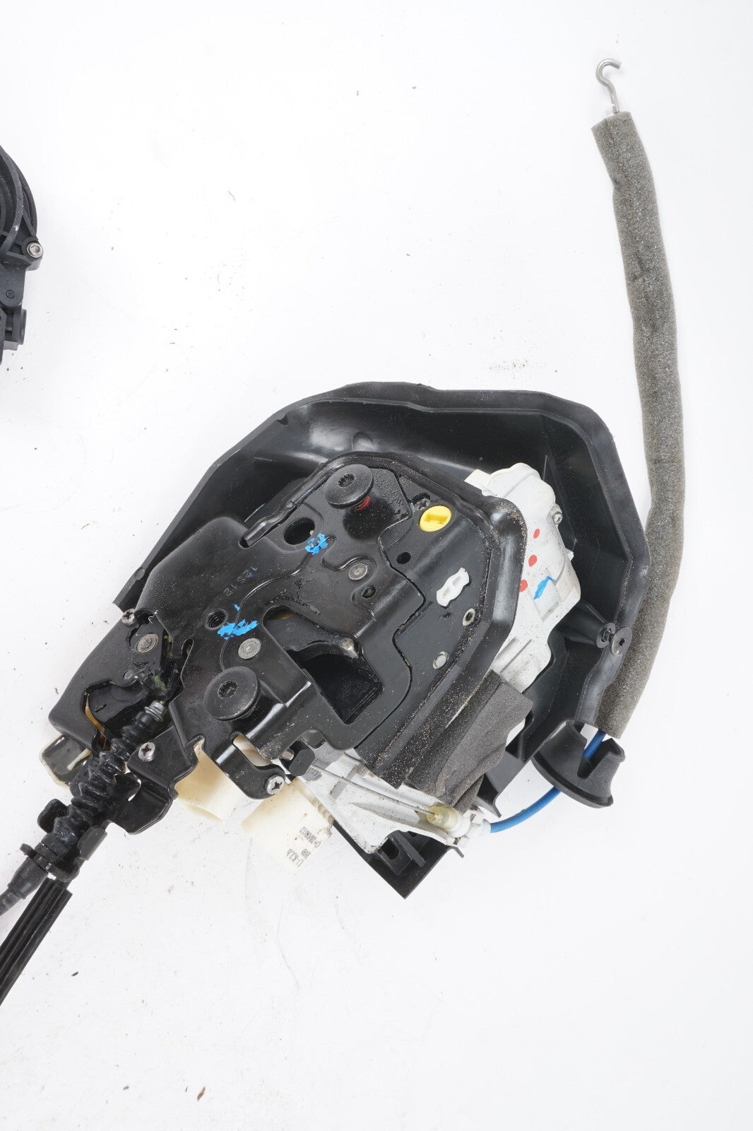 11-17 AUDI A8L REAR LEFT DRIVER SIDE DOOR LOCK ACTUATOR & ASSIST MOTOR OEM