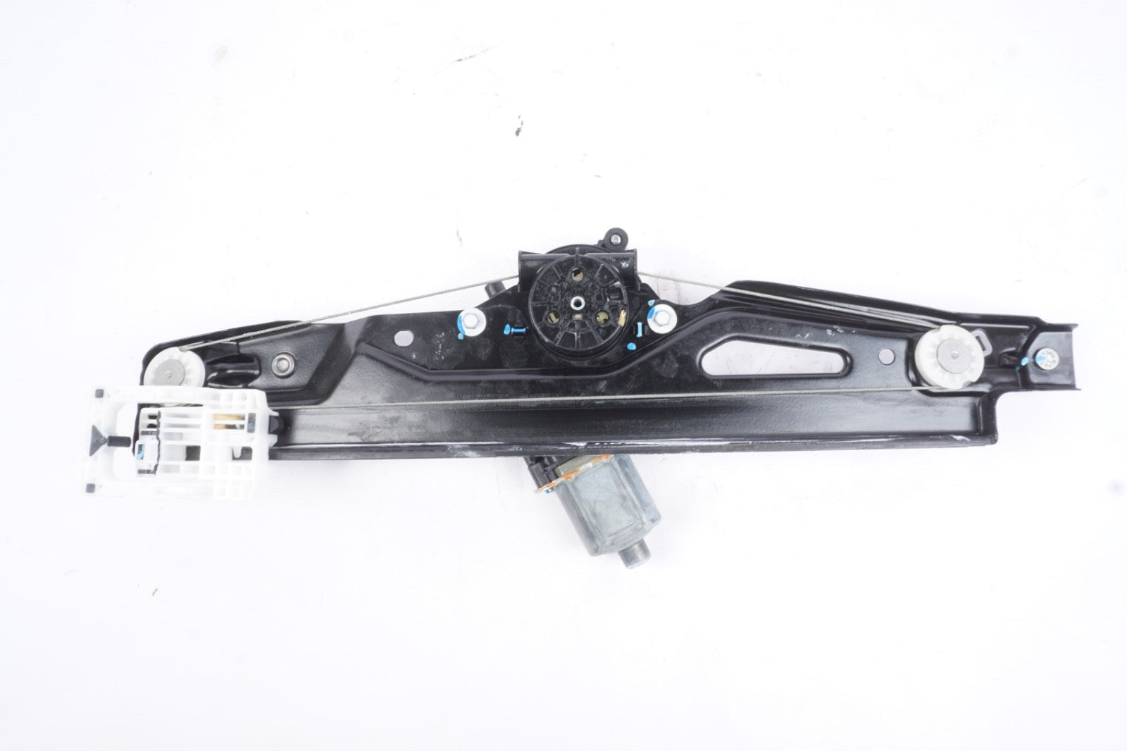 2018 - 2023 BMW X2 F39 REAR RIGHT SIDE DOOR WINDOW REGULATOR OEM 7420414