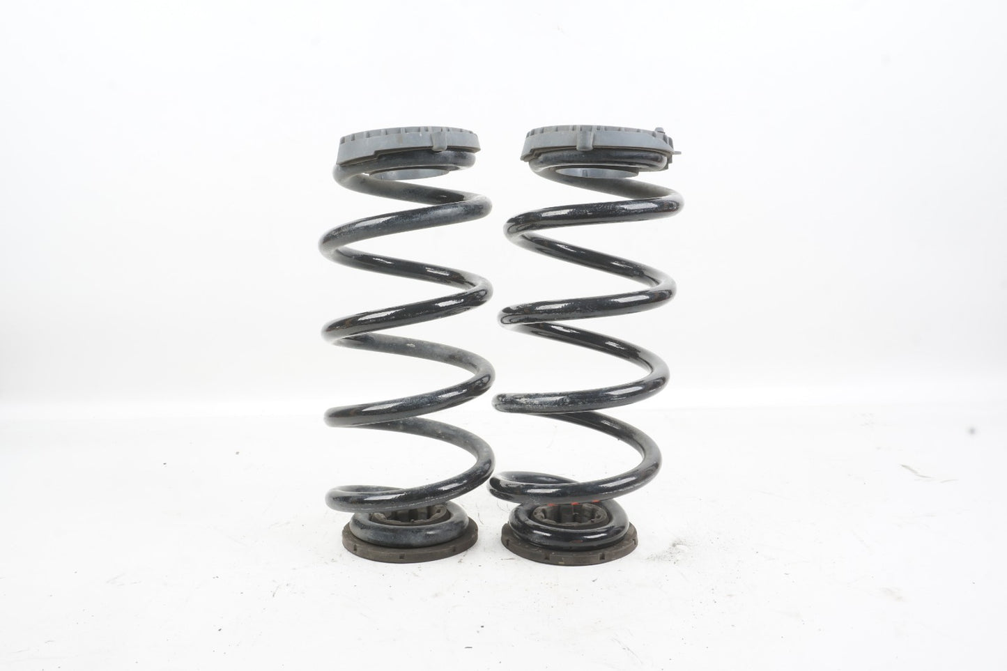 2022 - 2023 MERCEDES EQB300 X243 REAR SUSPENSION COIL SPRING SET OEM
