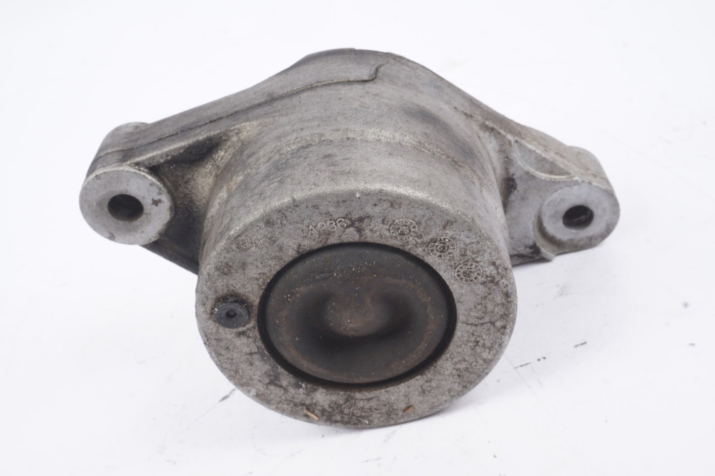 2014 - 2020 MASERATI GHIBLI 3.0L ENGINE MOTOR LEFT SIDE MOUNT BRACKET OEM