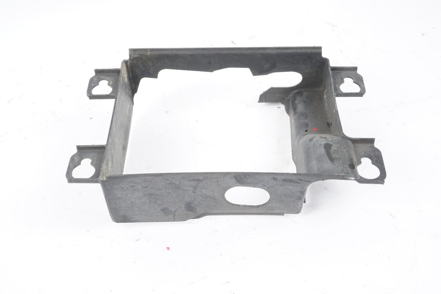 11-17 AUDI A8L A8 3.0L FRONT LEFT AUXILIARY RADIATOR AIR DUCT OEM