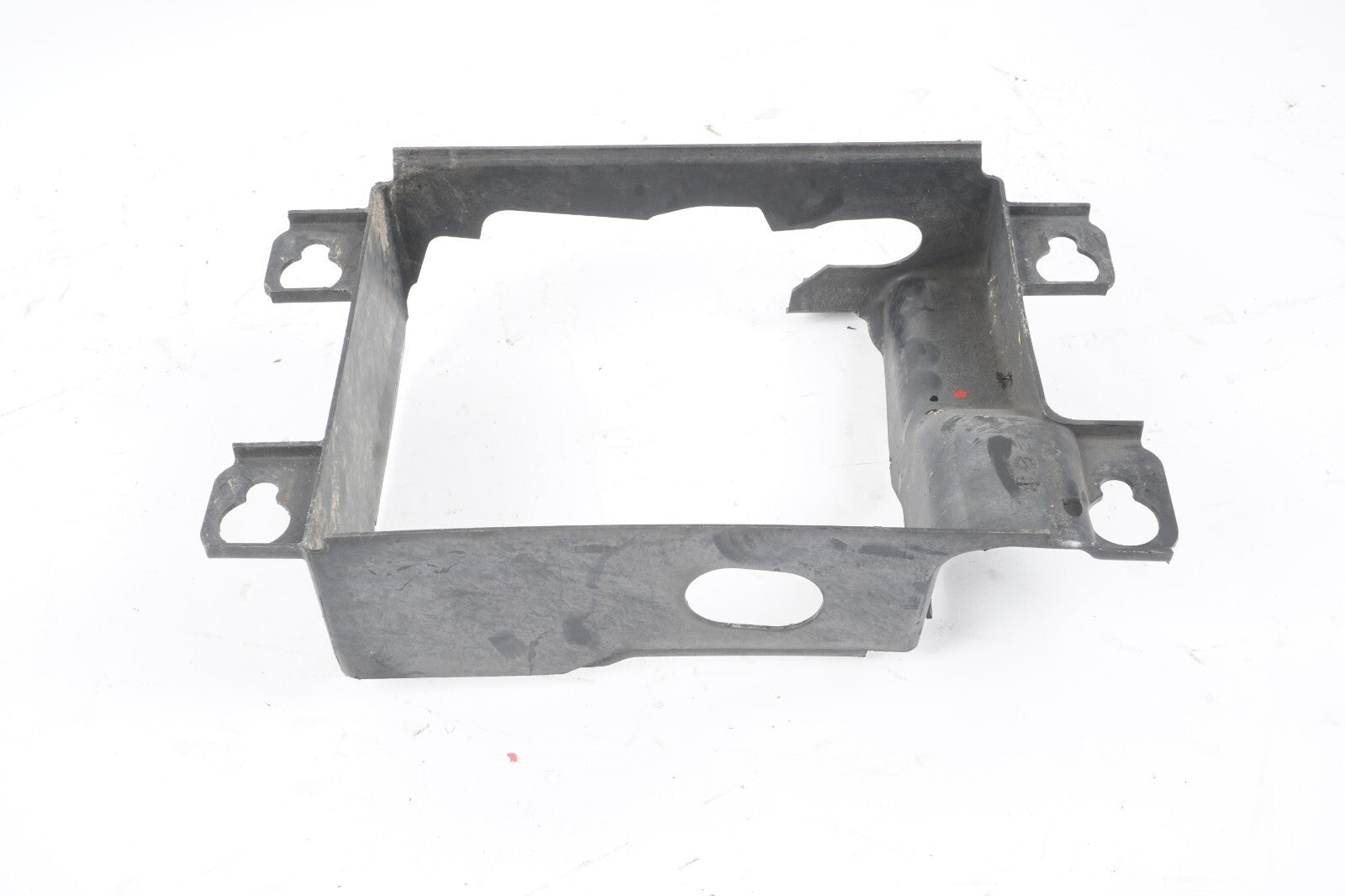 11-17 AUDI A8L A8 3.0L FRONT LEFT AUXILIARY RADIATOR AIR DUCT OEM