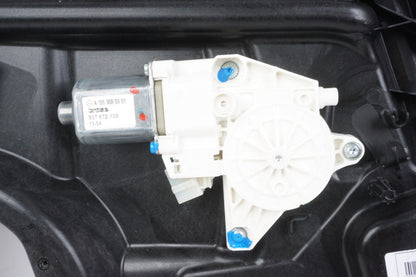 2013 - 2016 Mercedes GL450 Front Right Side Door Window Regulator Panel