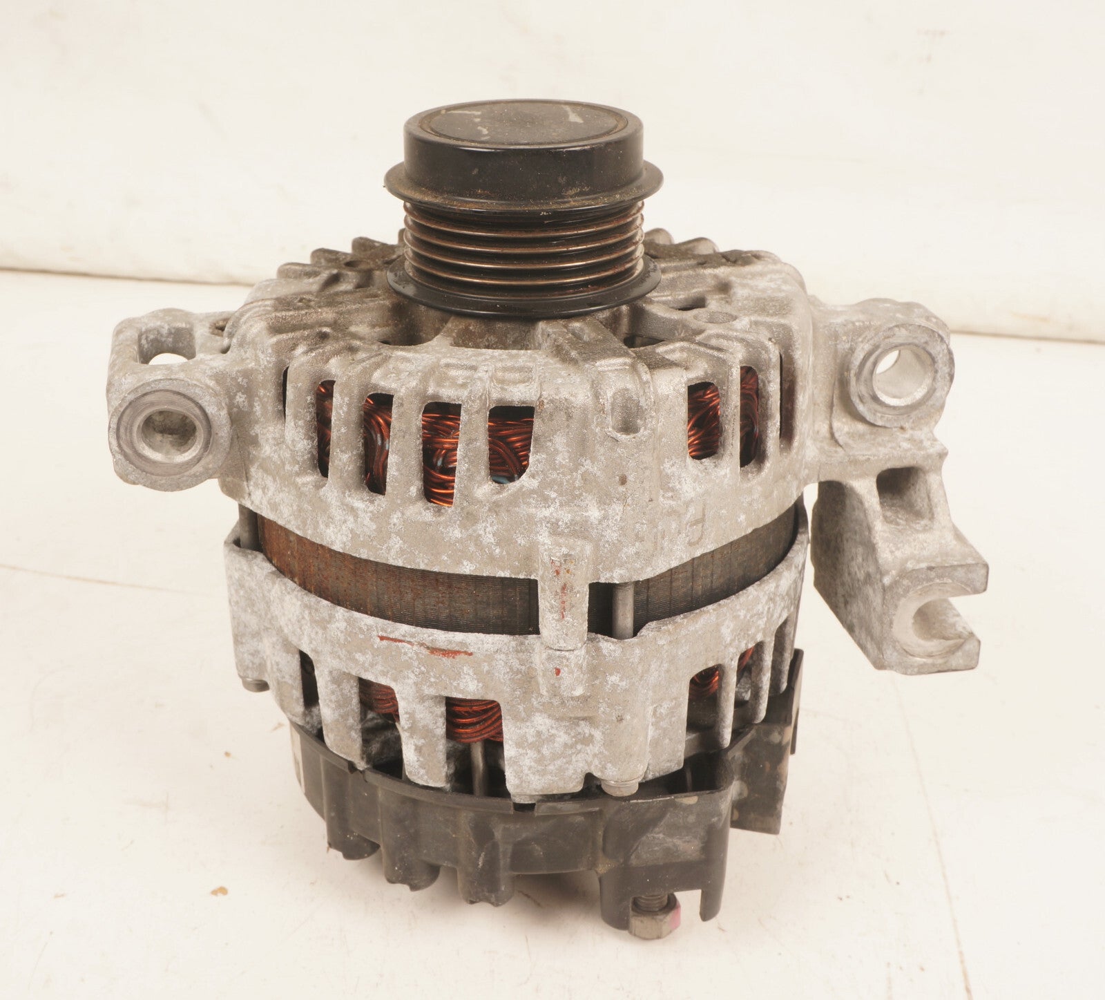 2017-2020 Chevrolet Colorado 3.6L ALTERNATOR 84129223 OEM