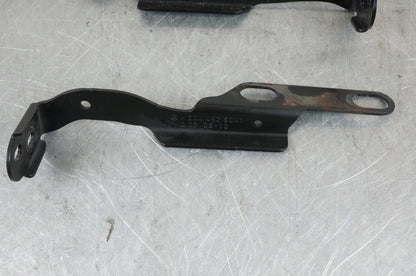 MERCEDES-BENZ E C CLASS LEFT RIGHT INNER CATALYTIC CONVERTER BRACKET