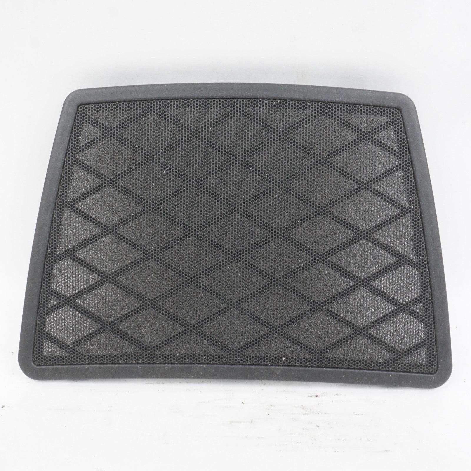 2012–2018 BMW 650I XDRIVE REAR DECK MID-RANGE SPEAKER GRILLE COVER OEM 7009536