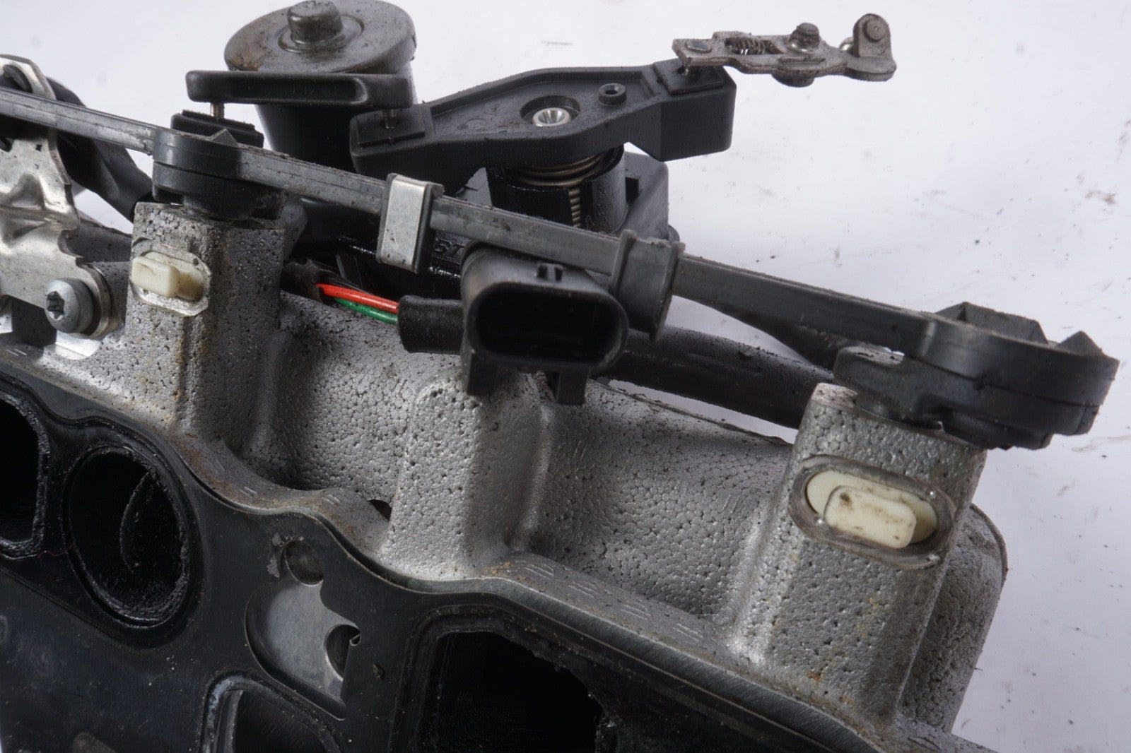 2011 - 2013 MERCEDES GL450 DIESEL INTAKE MANIFOLD ASSEMBLY OEM