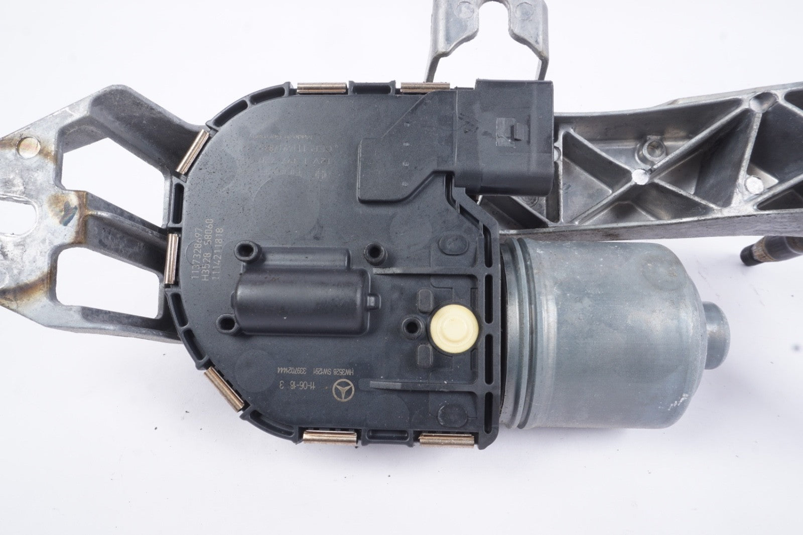 07-14 Mercedes W221 S550 CL550 Front Left Side Windshield Wiper Motor Assembly