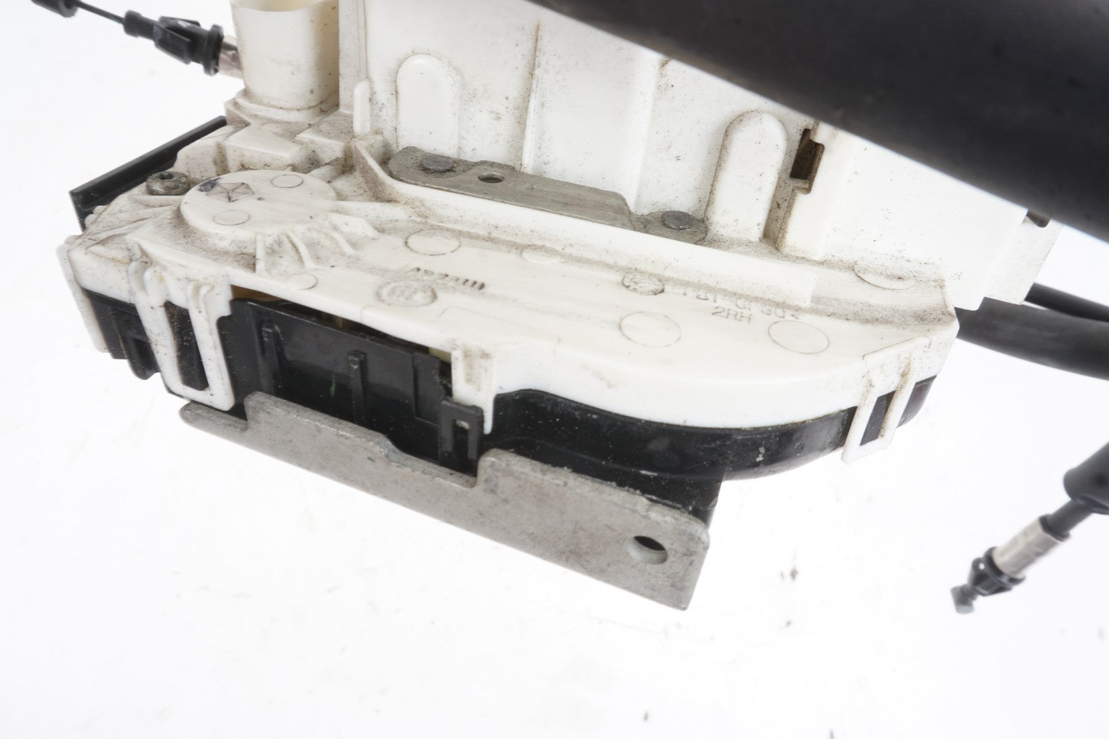 2014 - 2017 Maserati Ghibli Front Right Passenger Door Lock Latch Actuator OEM