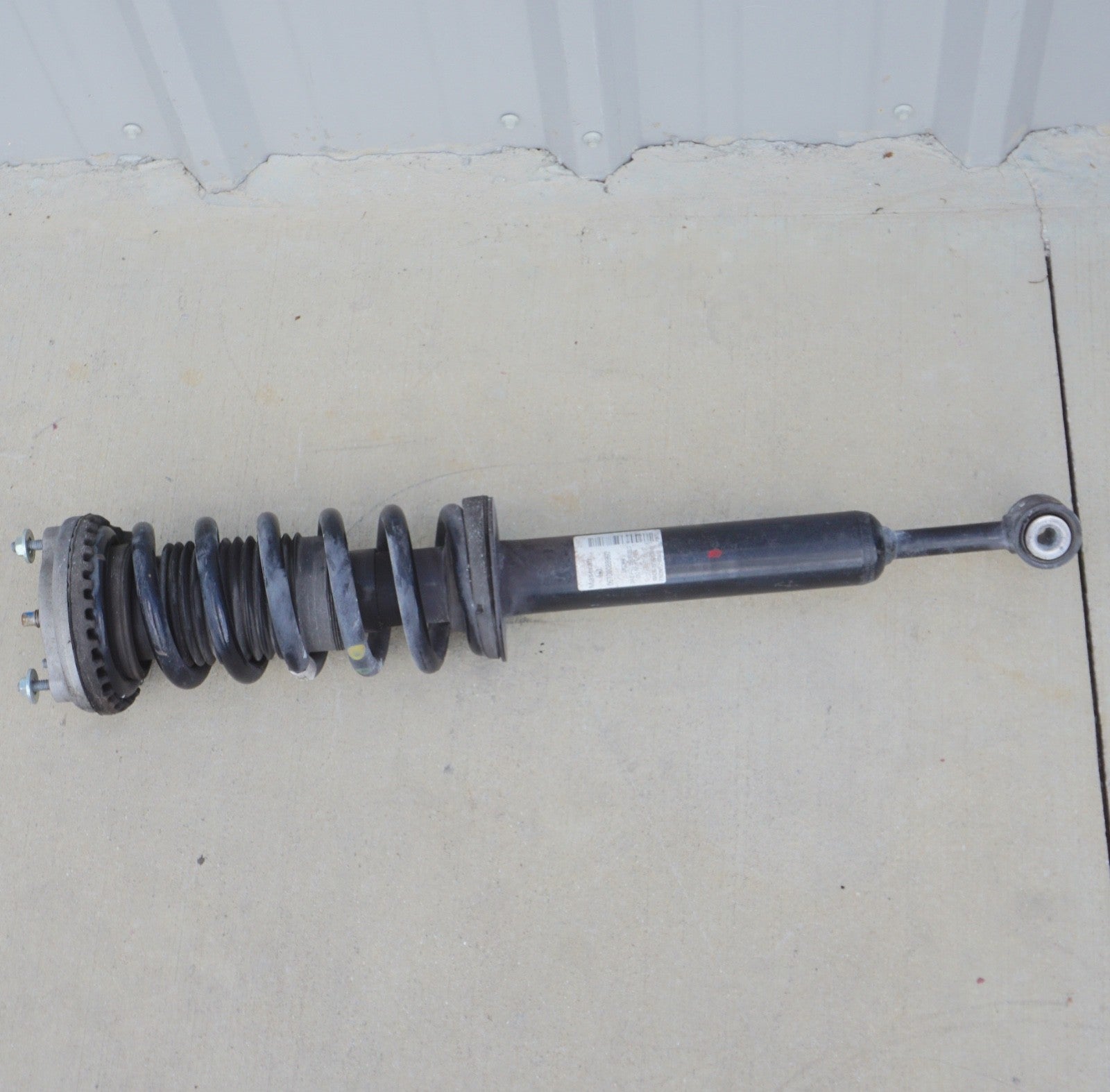 2014 - 2020 Maserati Ghibli Front Left Shock Absorber Spring Strut OEM