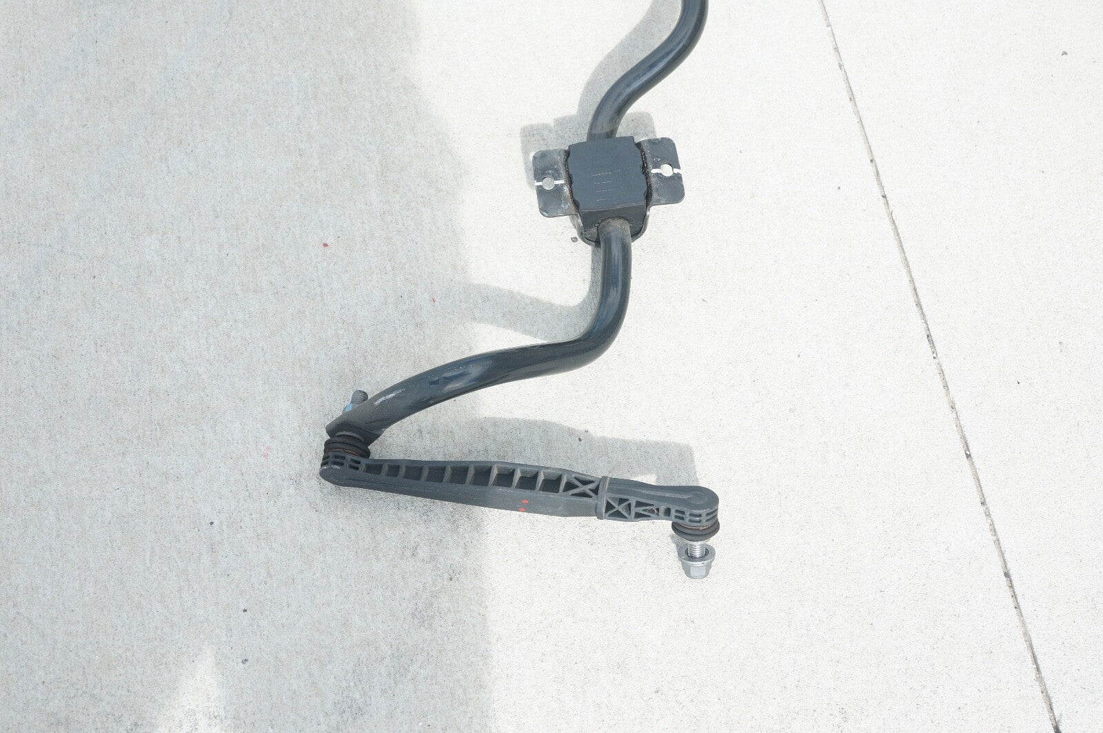 2020 - 2023 CADILLAC CT4 Stabilizer Bar 84143820