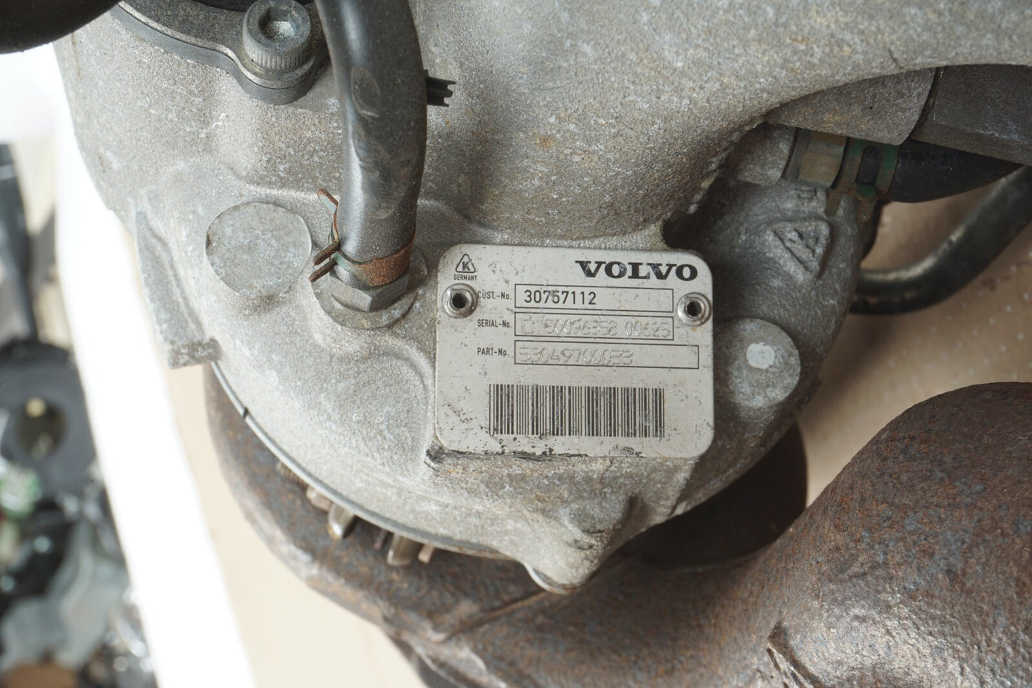 2006-2010 VOLVO C70 TURBOCHARGER W/ EXHAUST MANIFOLD OEM
