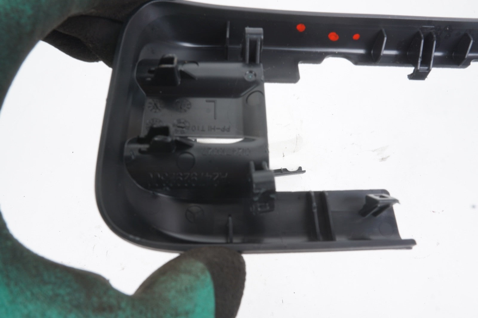 2020 - 2024 MERCEDES-BENZ EQB REAR LEFT RIGHT SEAT OUTER TRACK COVER TRIM OEM