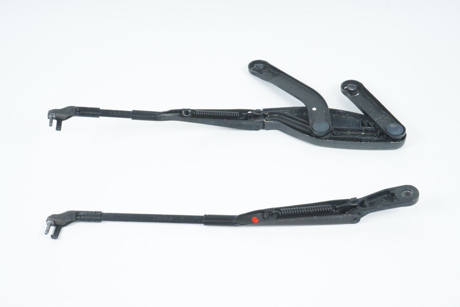 2003 - 2012 Mercedes SL500 R230 WINDSHIELD WIPER ARM LEFT & RIGHT OEM
