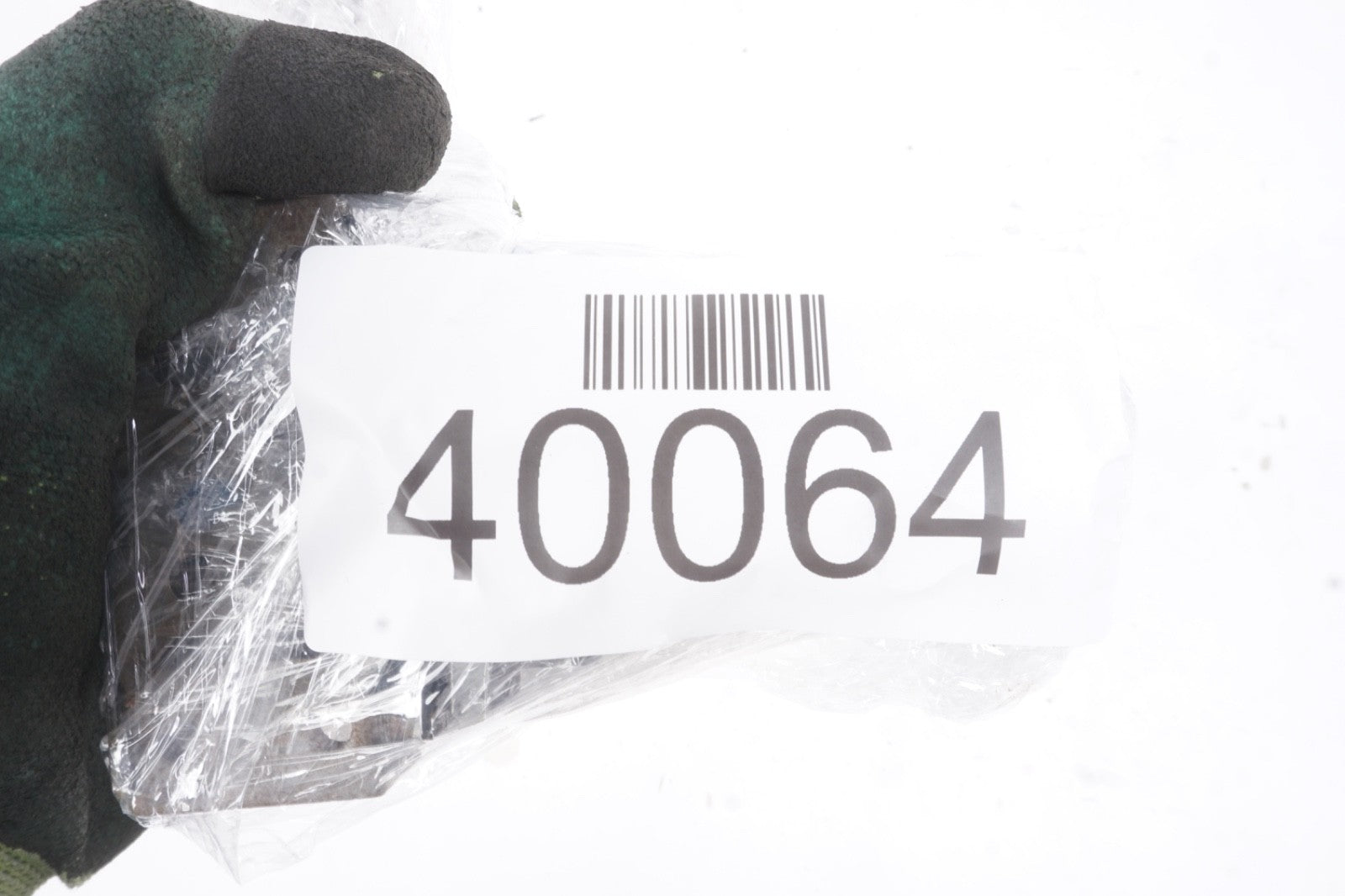 2011 - 2014 Volkswagen Passat TDI SEL Right Motor Regulator OEM