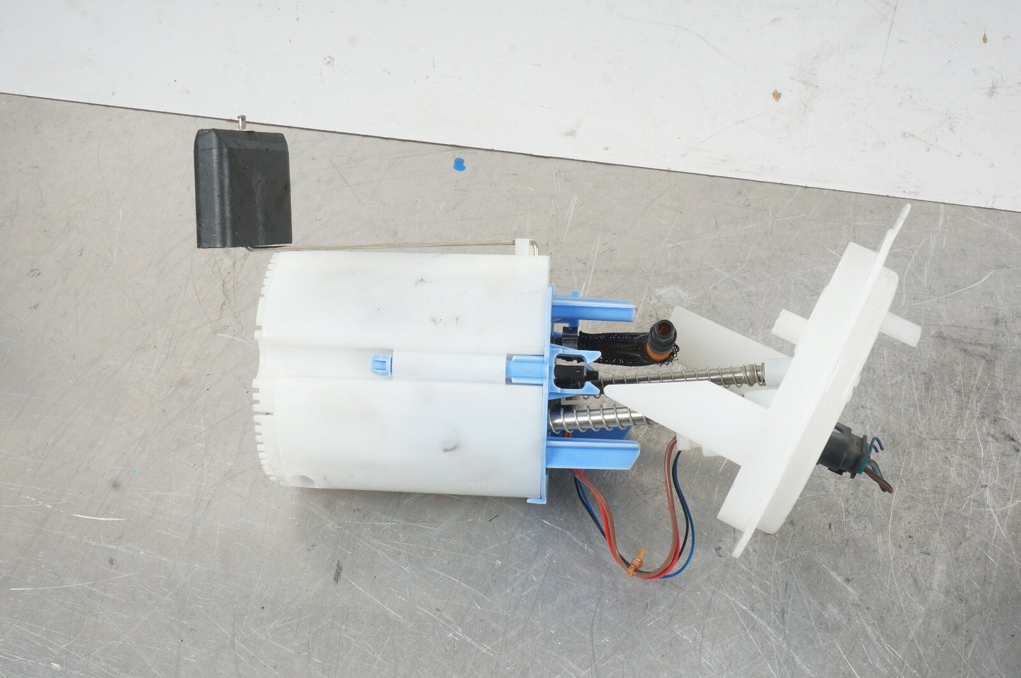 08-11 Mercedes W204 C300 Left Right Side Fuel Pump Level Sensor 2044700894 OEM