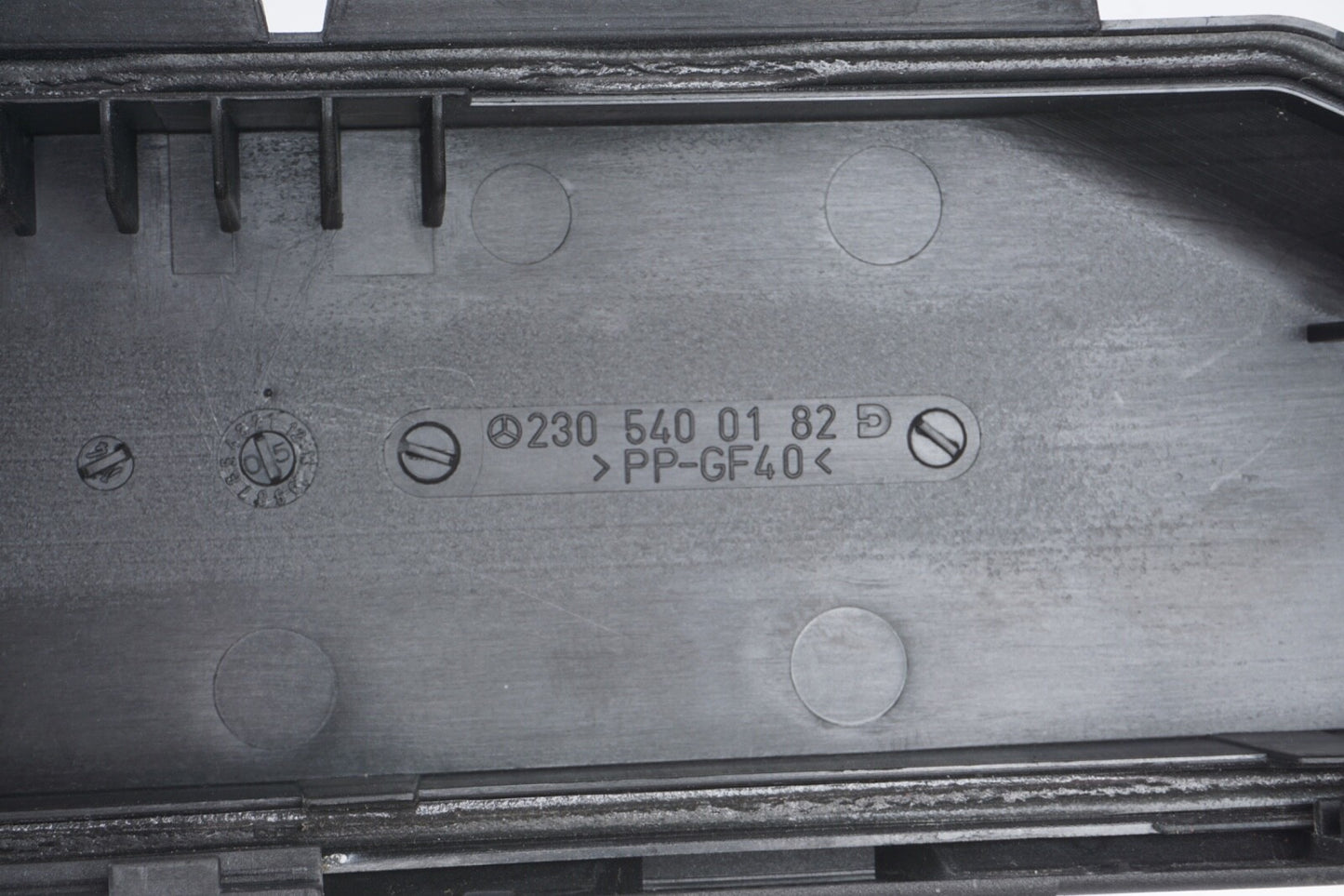 03-08 Mercedes R230 SL500 SL55 AMG Fuse Box Cover Lid 2305400182 OEM